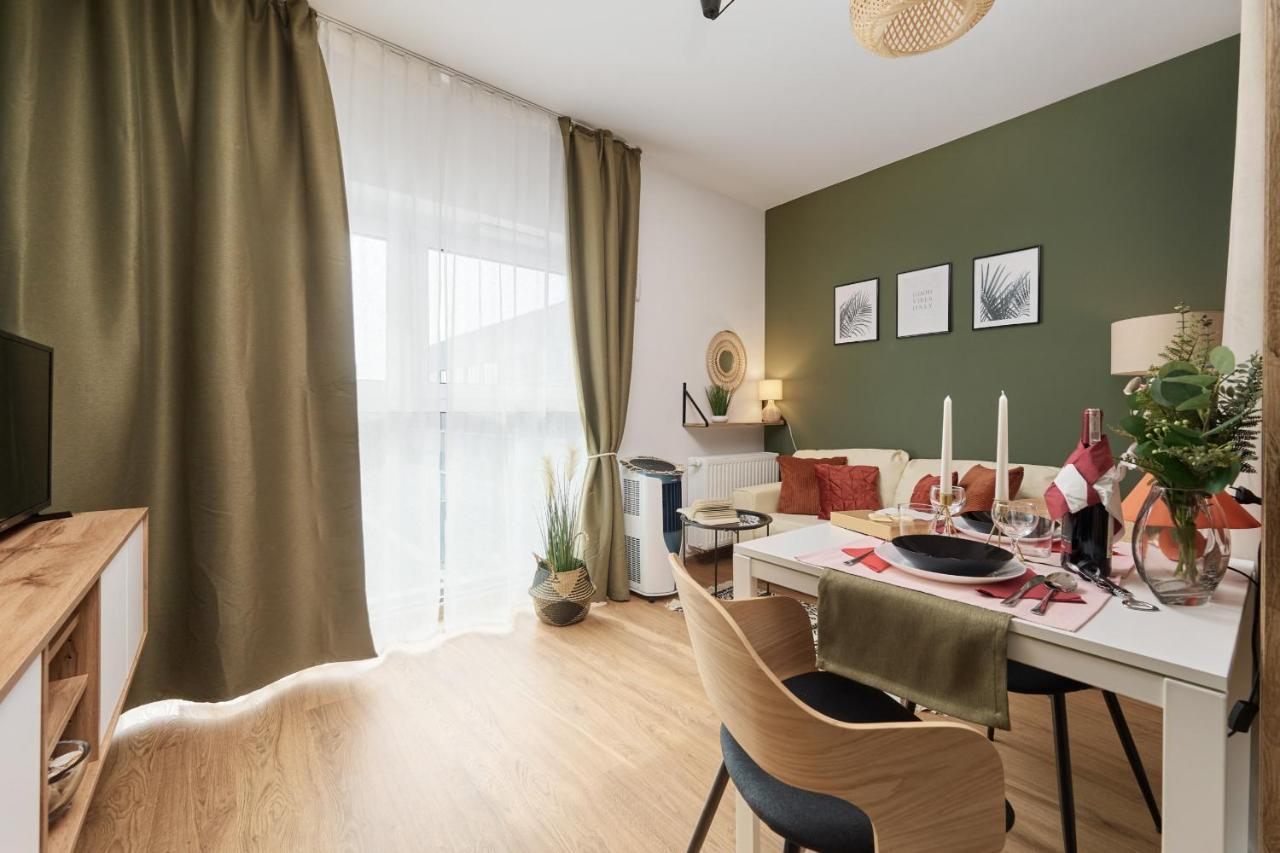 City Panorama Studio Apartments Jaworska 4 By Noclegi Renters فروتسواف المظهر الخارجي الصورة